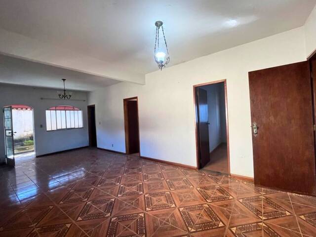 Casa para Venda em Carandaí - 4