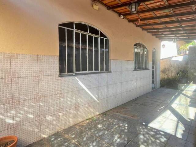 #12 - Casa para Venda em Carandaí - MG - 2
