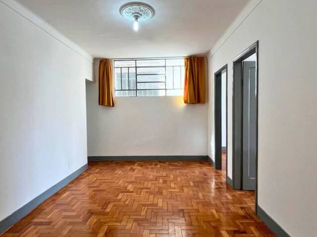 #17 - Apartamento para Venda em Barbacena - MG