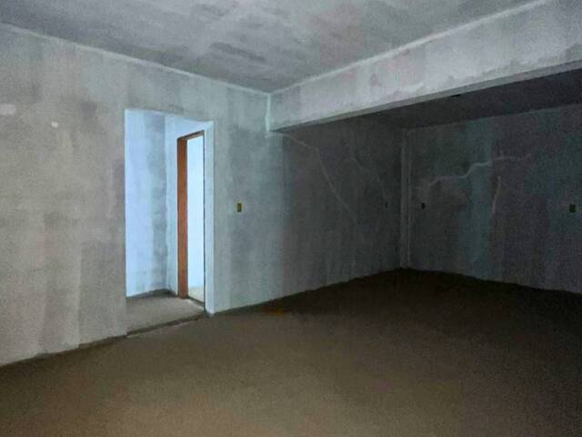 #31 - Cobertura para Venda em Carandaí - MG