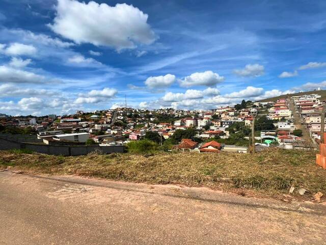 #40 - Área para Venda em Carandaí - MG - 2