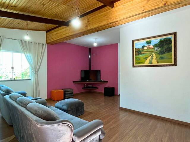 #50 - Casa para Venda em Carandaí - MG