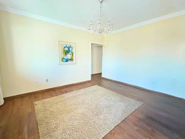 #69 - Casa para Venda em Carandaí - MG