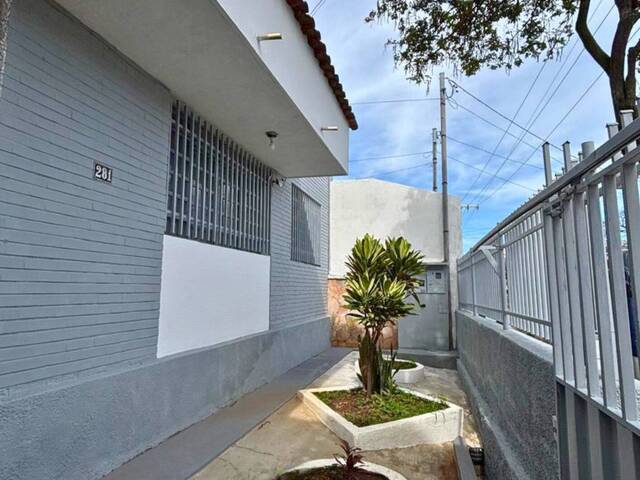 #74 - Casa para Venda em Belo Horizonte - MG - 2