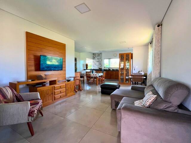 #84 - Casa para Venda em Carandaí - MG - 2