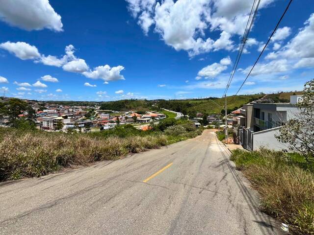 #87 - Terreno para Venda em Carandaí - MG - 2
