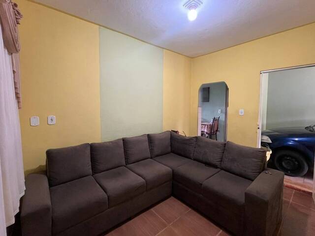 #105 - Casa para Venda em Capela Nova - MG - 2