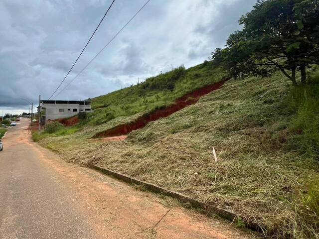 #107 - Terreno para Venda em Carandaí - MG - 2