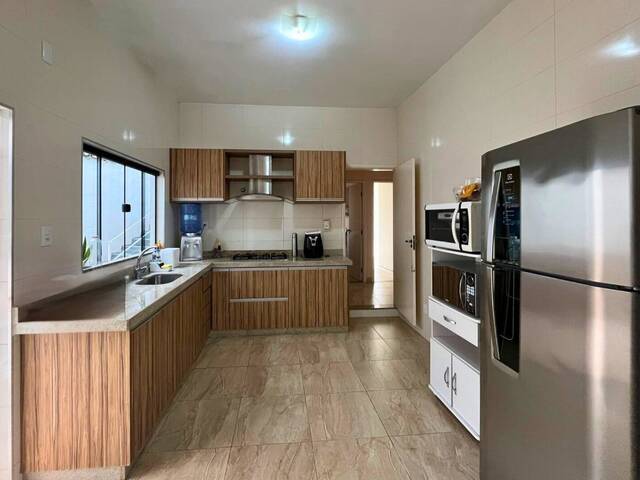 #112 - Casa para Venda em Carandaí - MG - 2