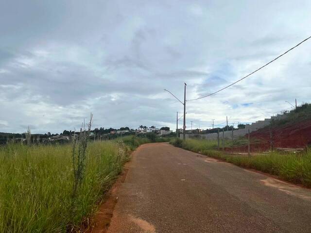 #114 - Terreno para Venda em Carandaí - MG - 2