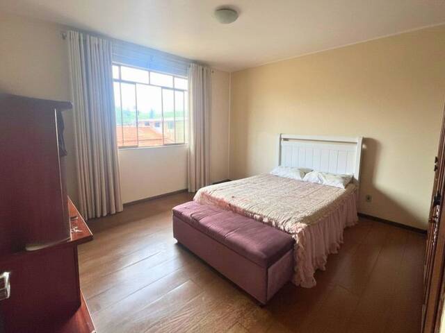 #117 - Casa para Venda em Carandaí - MG - 3