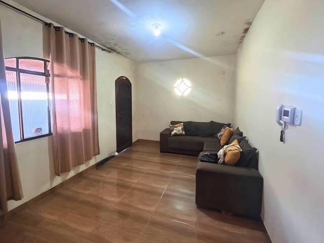 #119 - Casa para Venda em Carandaí - MG - 3