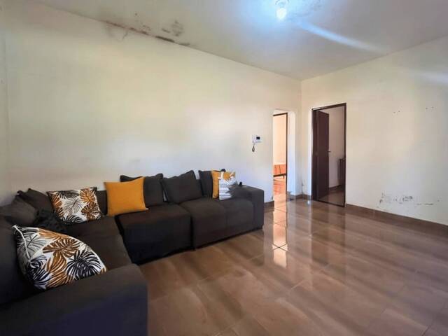 #119 - Casa para Venda em Carandaí - MG - 2