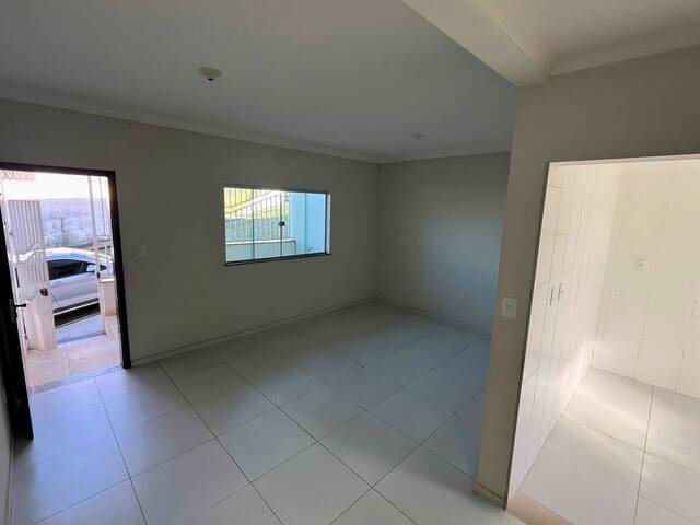#121 - Casa para Venda em Carandaí - MG - 3