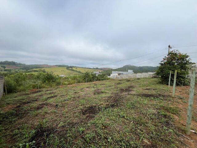 #126 - Terreno para Venda em Carandaí - MG - 2