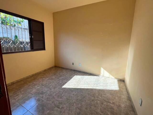 Casa para Venda em Carandaí - 4