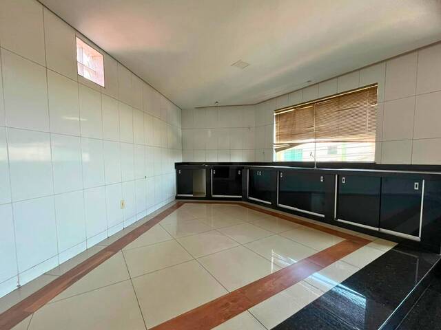 #135 - Ponto Comercial para Locação em Conselheiro Lafaiete - MG - 3