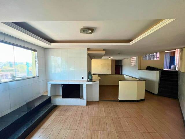 #135 - Ponto Comercial para Locação em Conselheiro Lafaiete - MG - 1